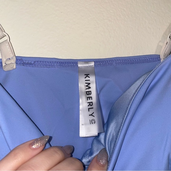 Kimberly | Blue and Cream Sports Bra with Adjustable Straps - Picture 3 of 5